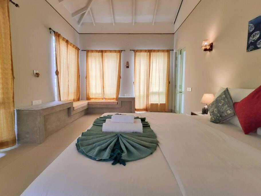 Barcelona Villas At Love Story Siolim- 3Bhk Private Pool Villas Esterno foto