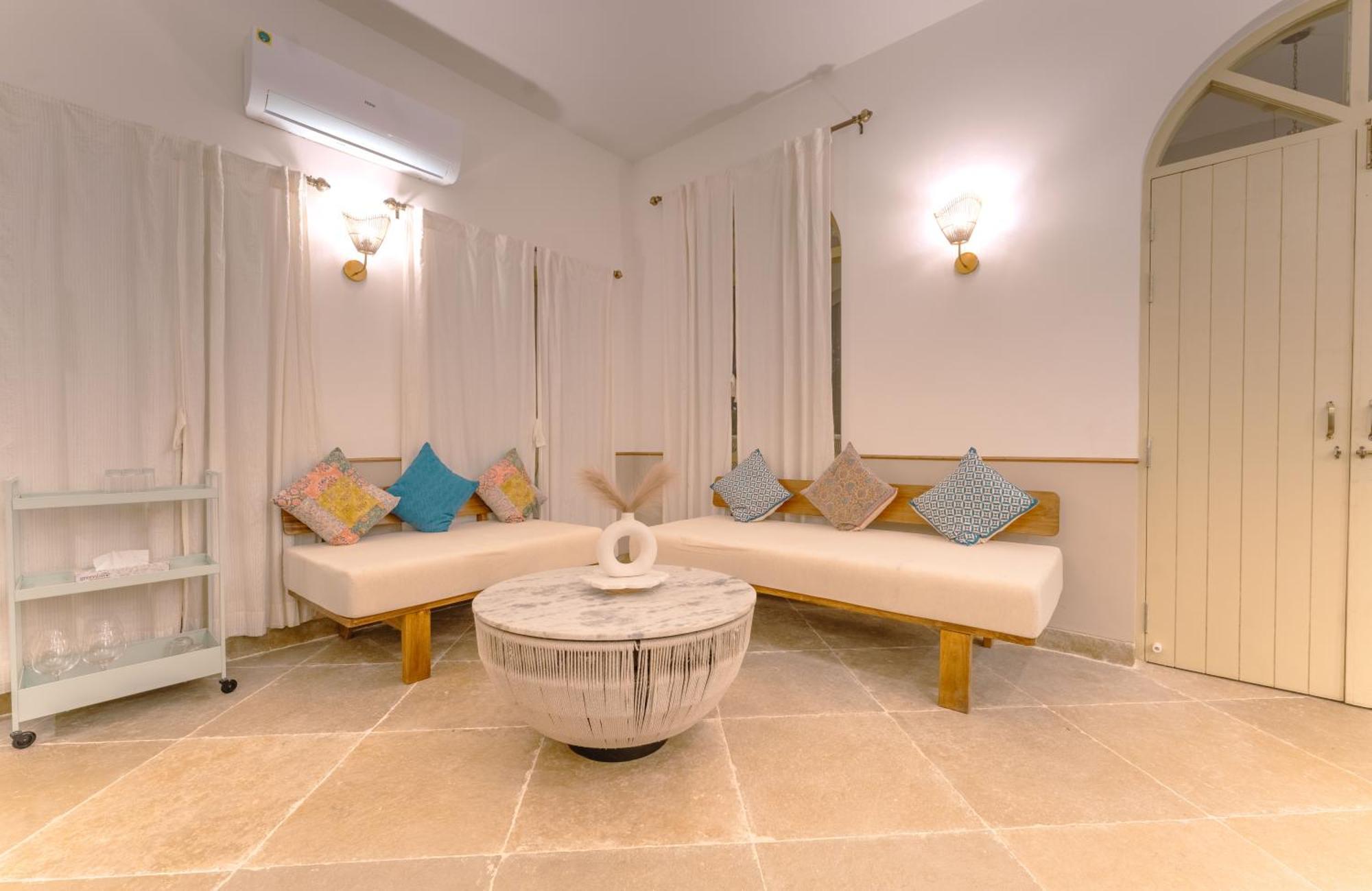 Barcelona Villas At Love Story Siolim- 3Bhk Private Pool Villas Esterno foto